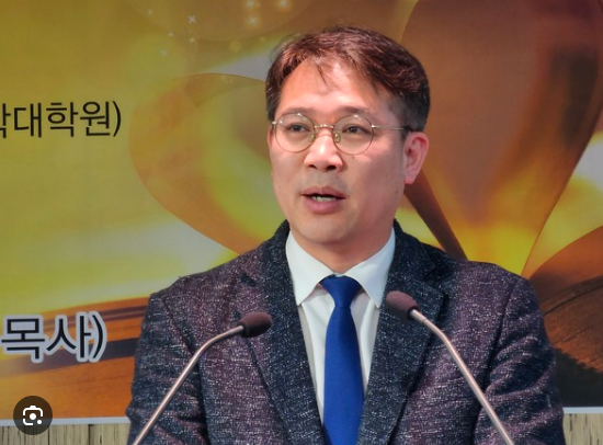 김효남 교수(총신신대원, 역사신학)